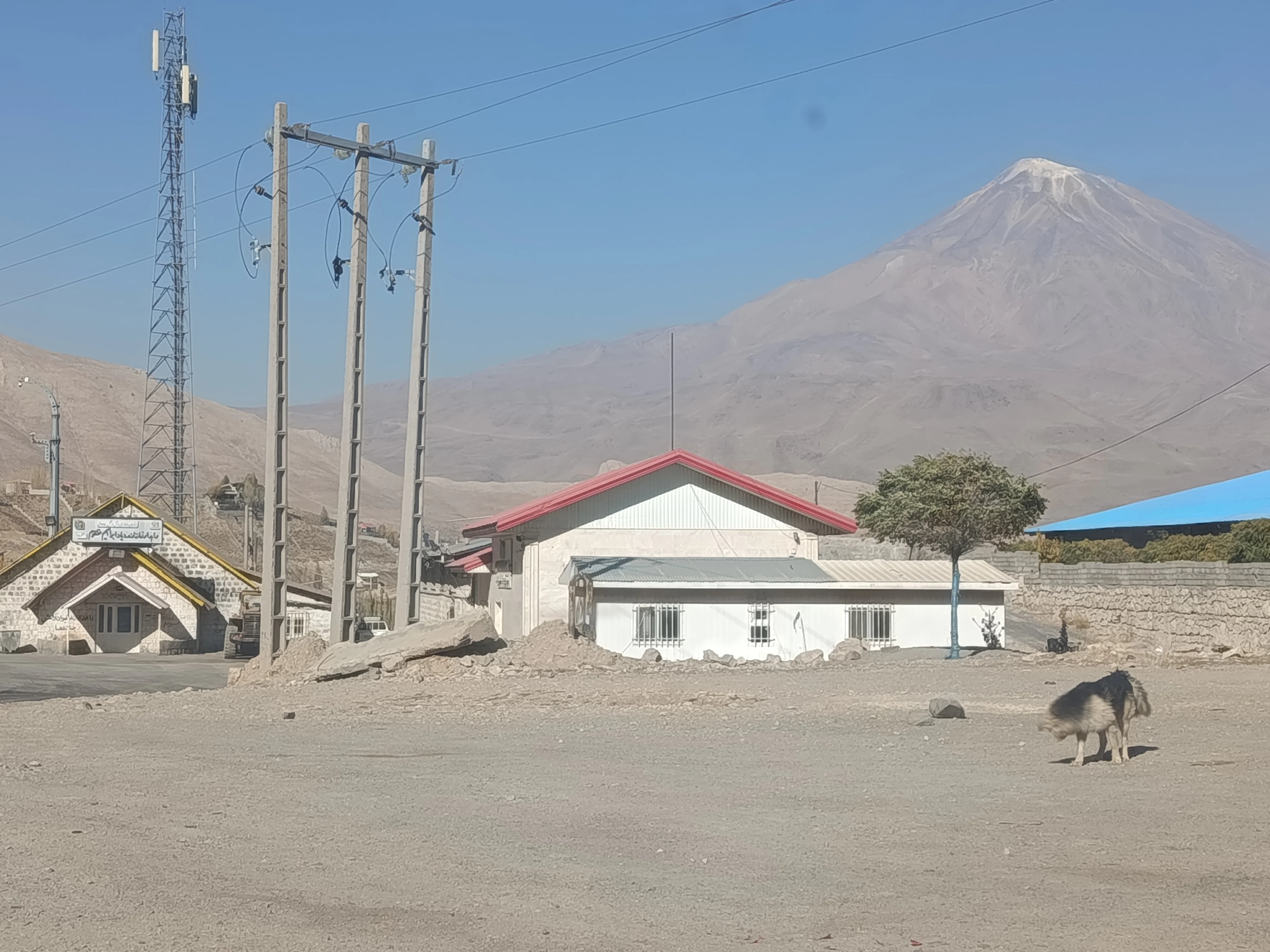 دماوند بی برف؛ وسط پاییز 1404